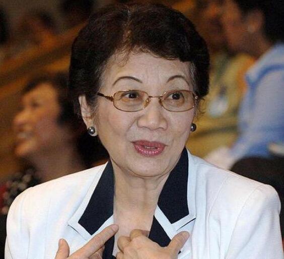 祖籍福建的菲律宾女总统,硬刚美国却亲近中国,一生促进中菲友谊