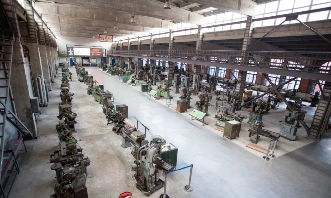 正式揭牌庆华军工遗址博物馆入列第四批黑龙江省中共党史教育基地