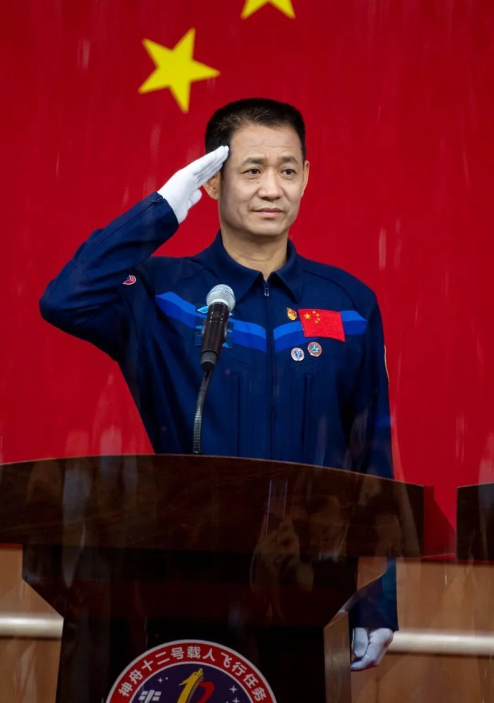 57岁高龄上太空为了出征染黑了白发聂海胜的早年是怎样的