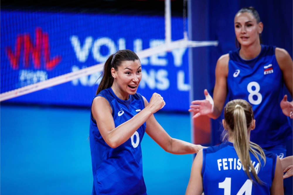 拉尔森2个ace球终结比赛美国女排31俄罗斯豪取世联赛14连胜