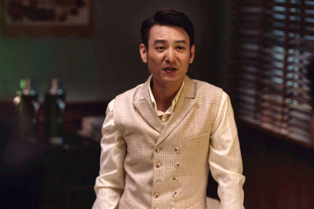 孟安南孟安南本名邝惠东,是陈默群帮他洗白了身份,让他借机打入地下党