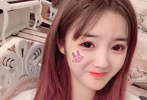 既然套路璐有了新的感情,我们也祝福她可以得到自己