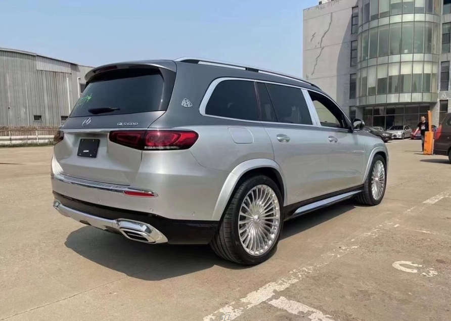 360万买辆奔驰迈巴赫gls600 美规双色版 司机直言越开越过瘾 全网搜 360万买辆奔驰迈巴赫gls600 美规双色版 司机直言越开越过瘾 全网搜