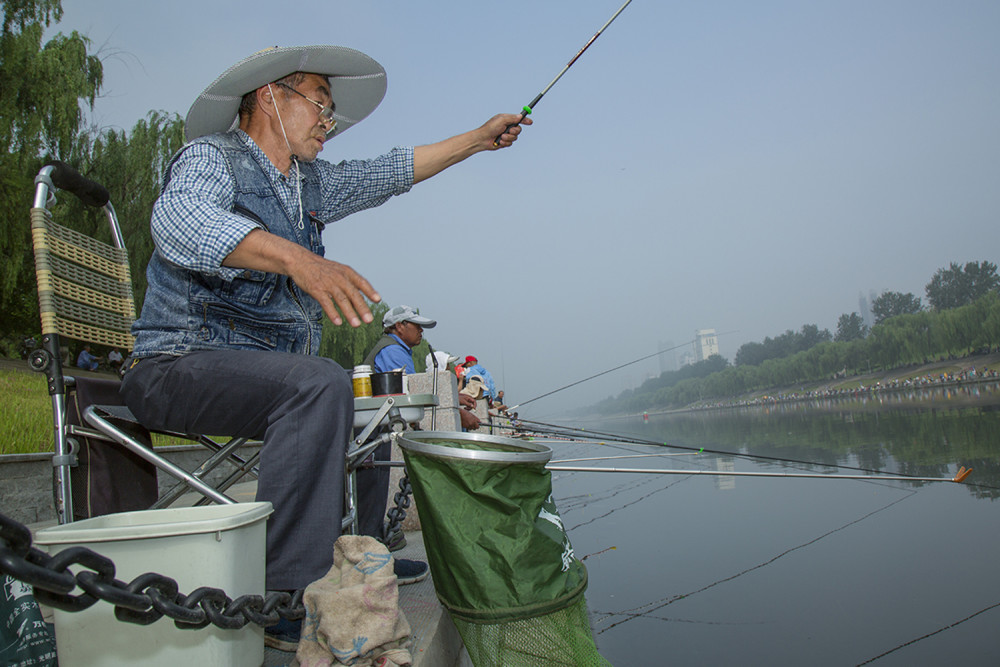 怎样才能成为黑坑钓鱼高手?钓鱼人需要知道的黑坑钓鱼的四大禁忌