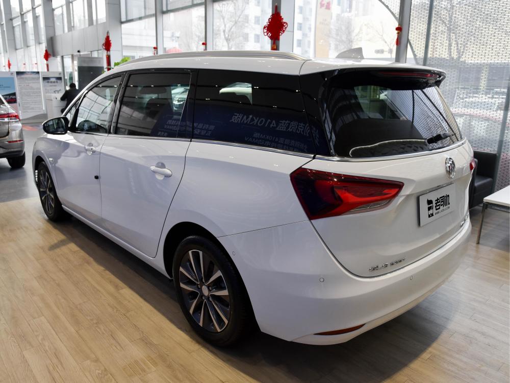 合资6座mpv,质量好油耗低实用还不贵,带你看别克gl6