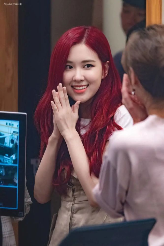 红发花栗鼠|朴彩英ros07_腾讯新闻