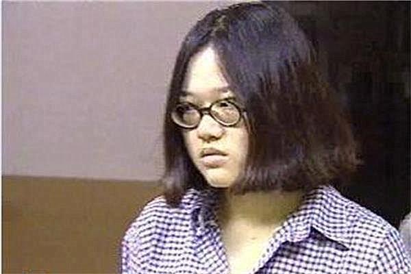 为花心学长与闺蜜争风吃醋失手杀人后溶尸