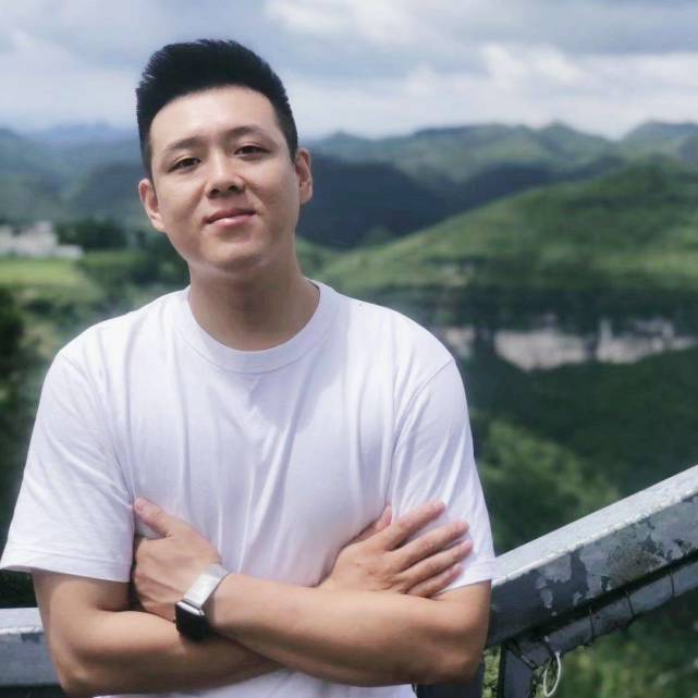 人物专访总导演刘嵩与制作人张璋的兄弟艺术