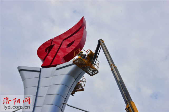 洛阳火炬大桥火炬塔加紧美化亮化【组图】_腾讯新闻