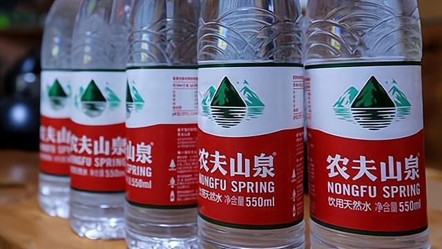农夫山泉起诉举报者,被判自己承担费用,到底是有理还是没理?