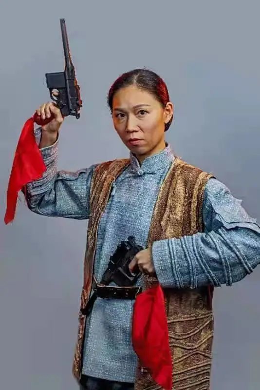 惊艳了红梅花开剧照来啦