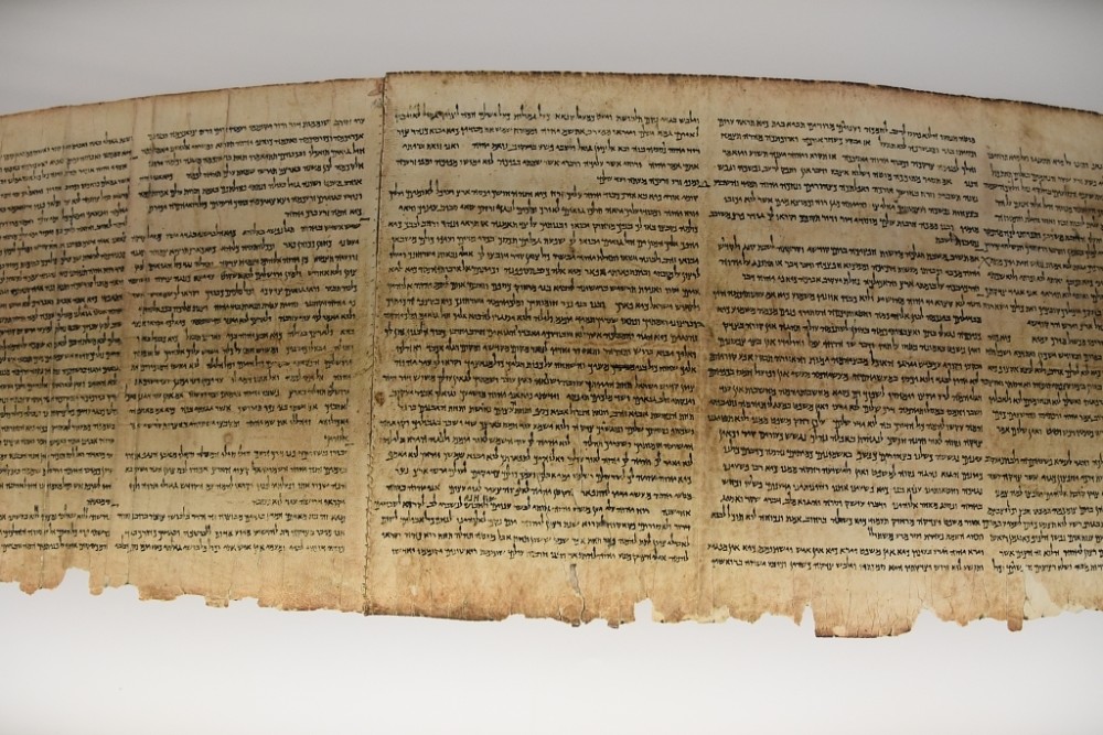 以诺书讲述了一个不可思议的人类起源,他讲述了圣经创世纪当中诺亚