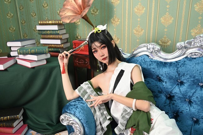 cos赏析上官婉儿