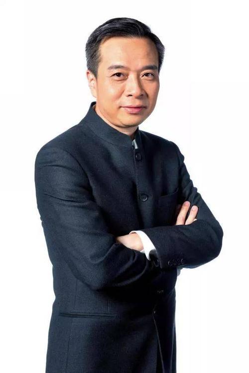 北师大教授康震诗词大会上即兴赋七绝诗一首却让自己跌落神坛