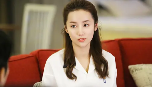 壮志高飞李腾嘲讽吴迪小小飞行员朵朵解释自己没生气