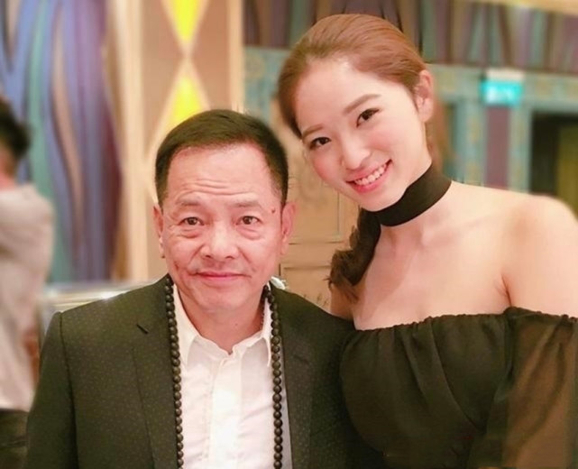 崩牙驹敢拿枪指着大哥何鸿燊,为什么对霍英东,却言听计从|霍英东|澳门