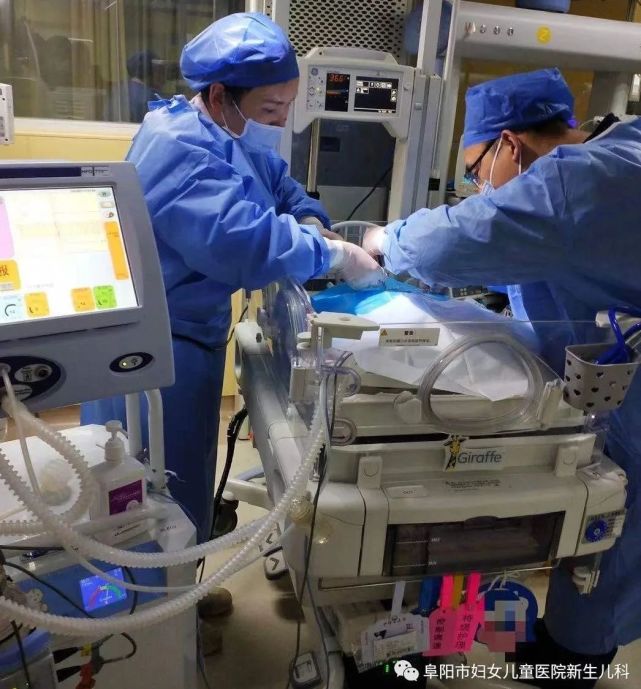 730g!阜阳"拇指姑娘"出院啦!