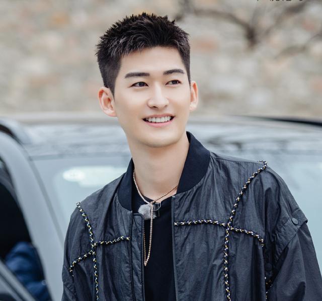 宋丹丹在新节目桃花坞摆谱张翰连续怼懵对方还是汪苏泷会说话