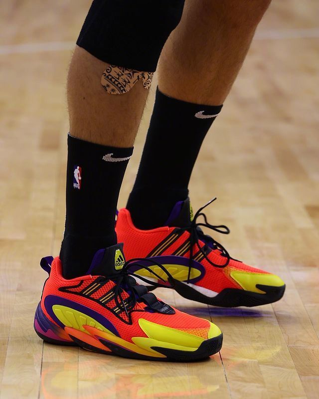 nba球员上脚:保罗·乔治依然pg2.5,杜兰特令人泪目