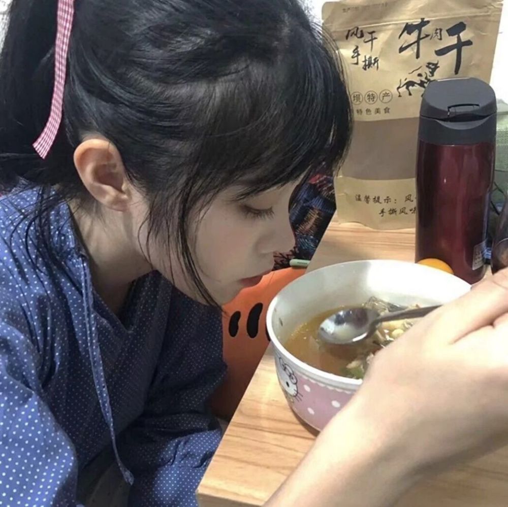 没有吸引别人的条件下,学会聊天是很重要的4,不会聊天女生永远不会被