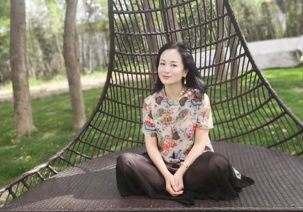 女演员涓子和老公结婚多年,婚后生下两子,老公是圈外人