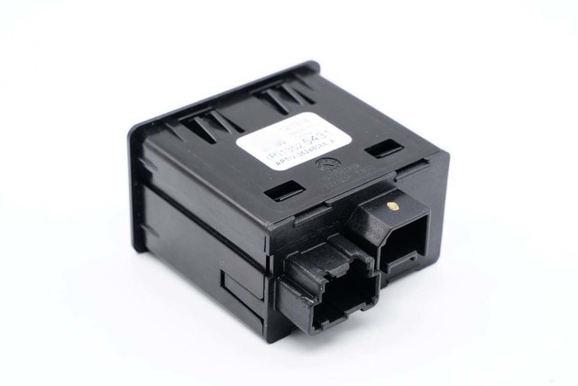 德尔福汽车车上充电模块拆解这设计做工不愧是世界500强企业