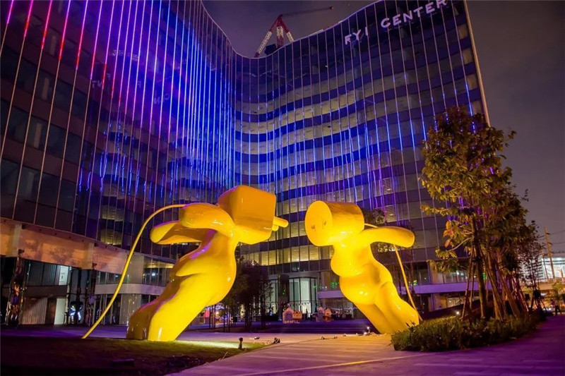 商业景观|泰国曼谷fyi中心办公写字楼前广场景观_腾讯新闻
