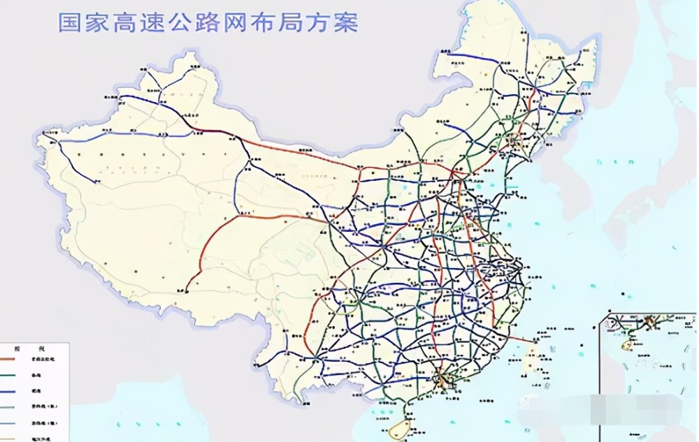 高速公路通过立交或收费站更换线路,与飞机通过地面导航点更改航行