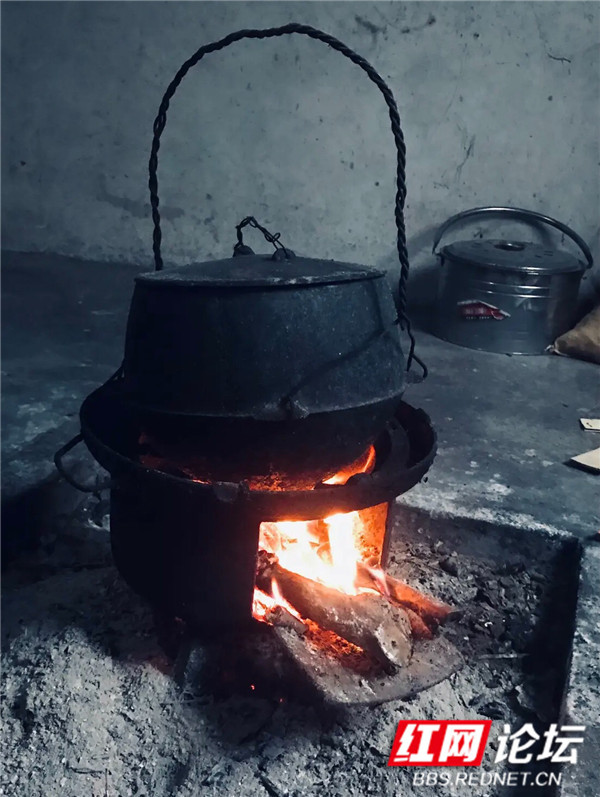 没有电饭煲与高压锅的年代,是它陪伴无数家庭!