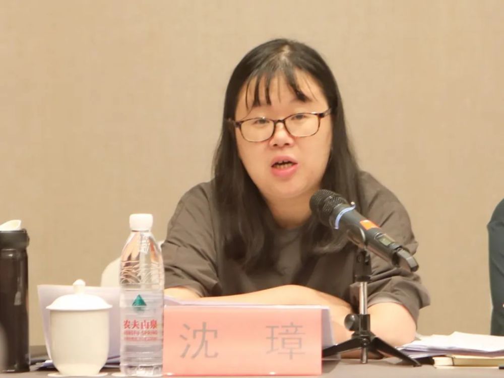 市检察院第一检察部主任魏冠卿,第二检察部主任蒋奇分别部署全市刑检