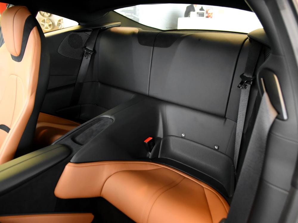 性能惊人 小哥带你一起看法拉利roma-车讯网