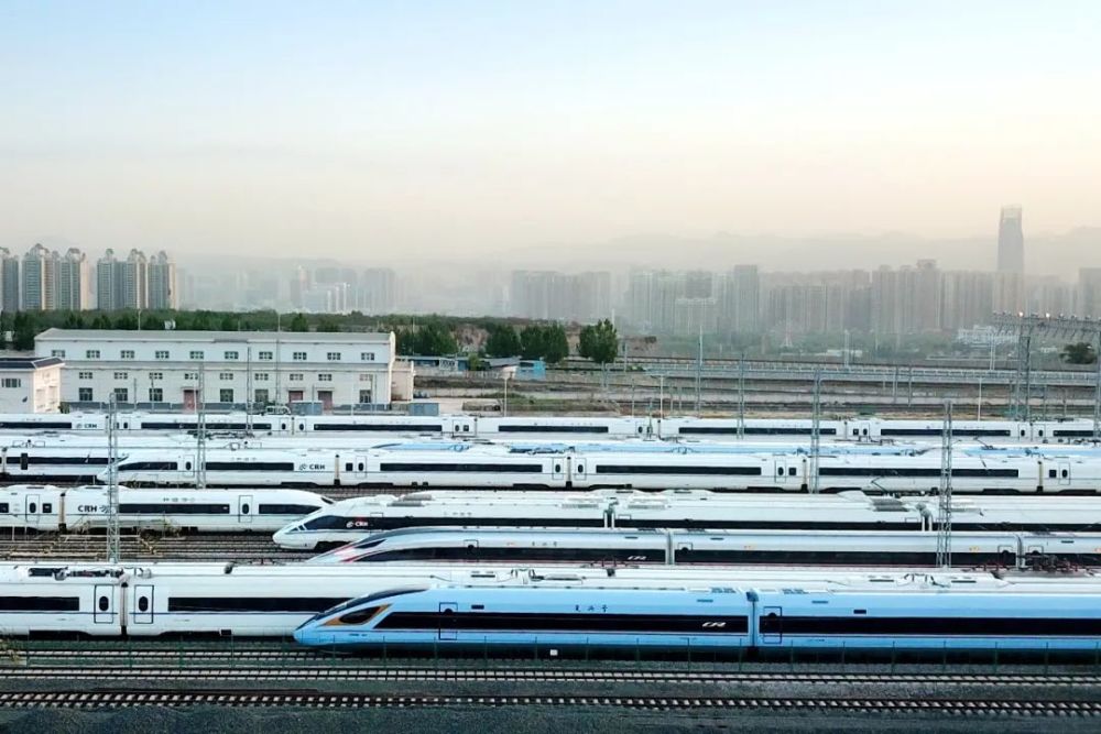 6月25日零时起铁路调图兰州铁路局将新增11对动车组