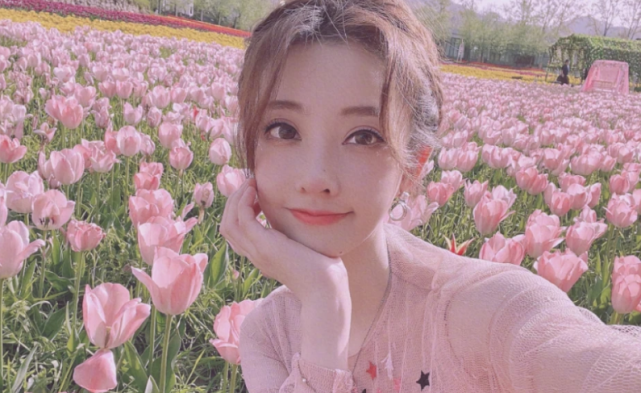 从山水画中走出的冯提莫,舞台效果绝美,河南卫视太绝了