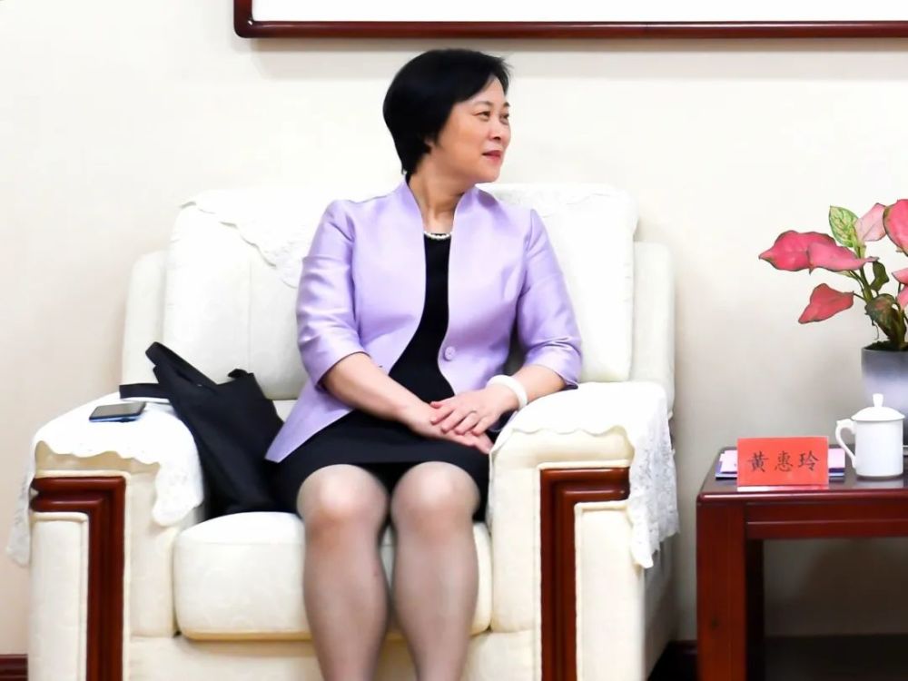 蔡琳董事长与省建行行长黄惠玲举行会谈共商深化合作_腾讯新闻