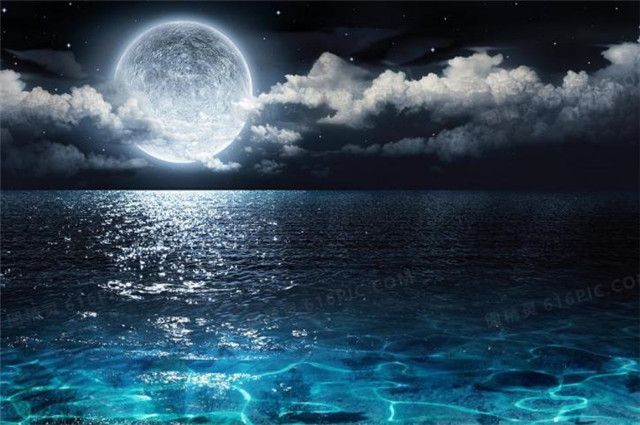 仲夏清风明月美诗七首夏夜追凉月满庭只把禅心伴月明