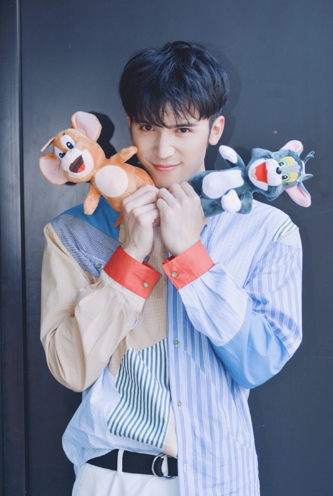 甜宠偶像剧《你微笑时很美》定档6月23号 崔绍阳秒变话痨操心战队经理