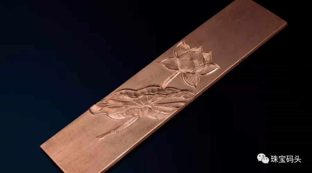 金属上的画作神奇的锤蝶錾刻工艺