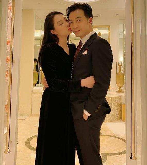 老婆言真,原名冼燕坚,拆二代.