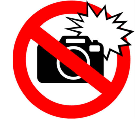 还有一些看上去并没有那么脆弱的物品也禁不起闪光灯的反复折腾,比如