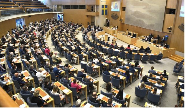 (stefan l02fven)被罢免|斯特凡·勒文|瑞典议会|瑞典首相|左翼党