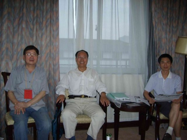 李子丰教授:曾在课堂宣传反对相对论被处分,学生不服被挂科|燕山大学