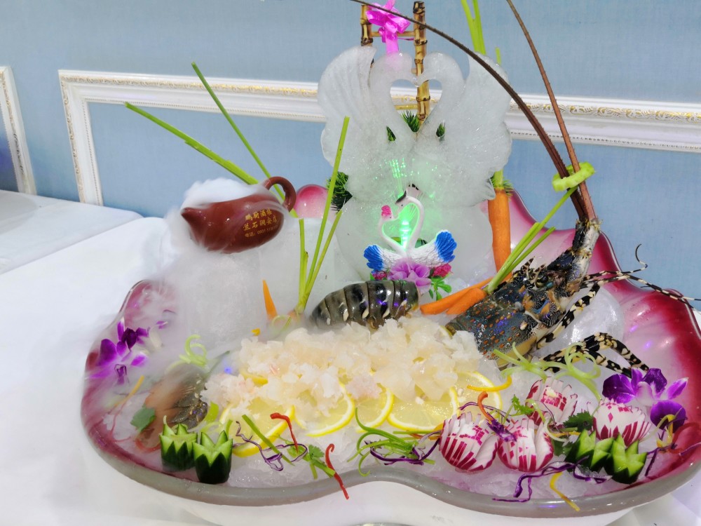 兰州小馆丨大龙虾刺身 生食更新鲜_腾讯新闻