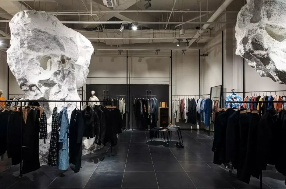 迅速崛起的买手店,靠什么成为零售新宠?_腾讯新闻