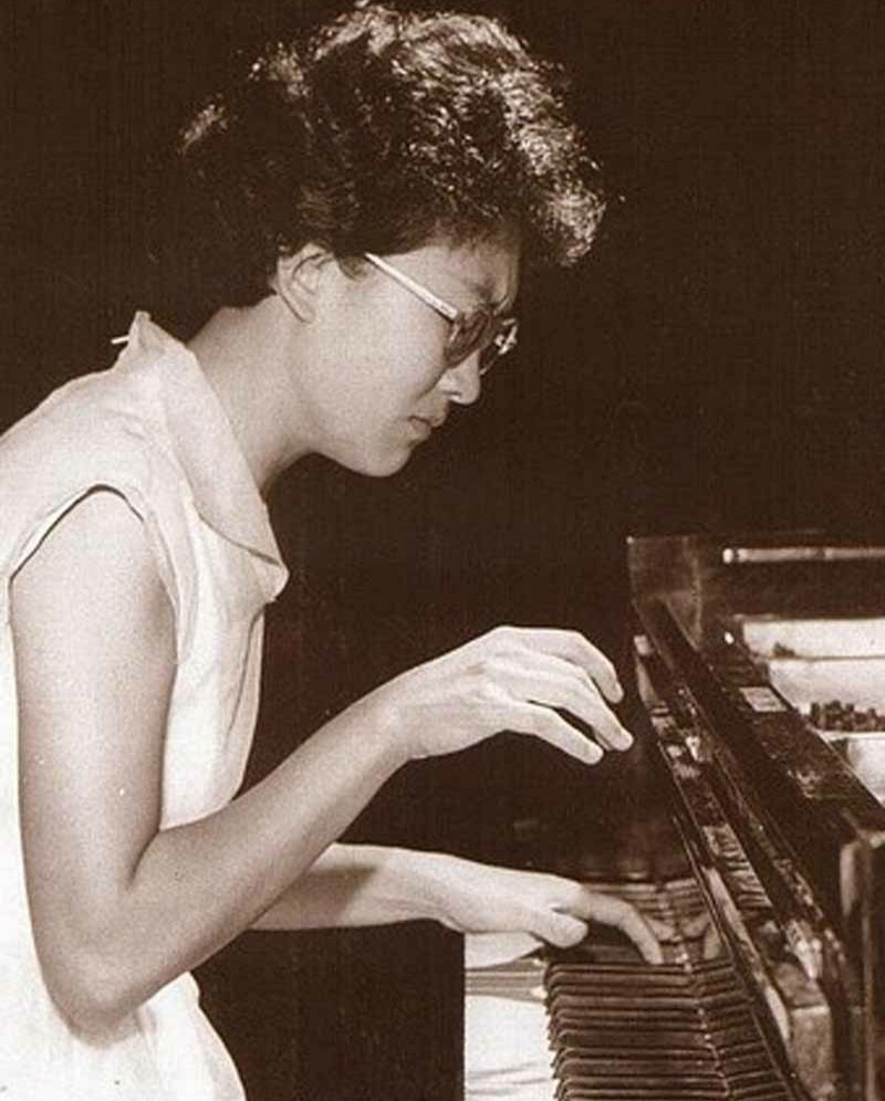 钢琴家顾圣婴30岁与母亲弟弟一起自杀死后连骨灰都无人认领