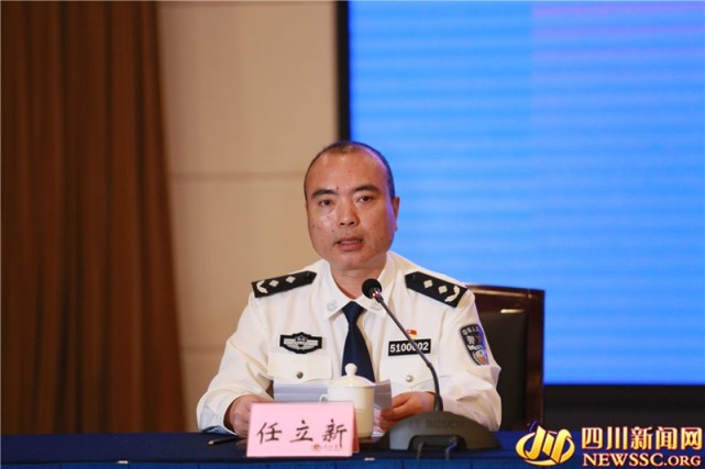 省司法厅政治部主任,省教育整顿办副主任任立新介绍相关情况