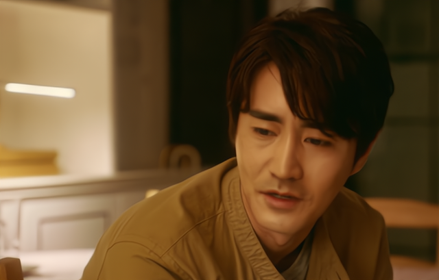 可是,郭挺每次假期回老家,总是大包小包各种礼物.