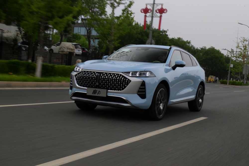 对比见真章,wey摩卡实在太强,cr-v和途观l都不香了