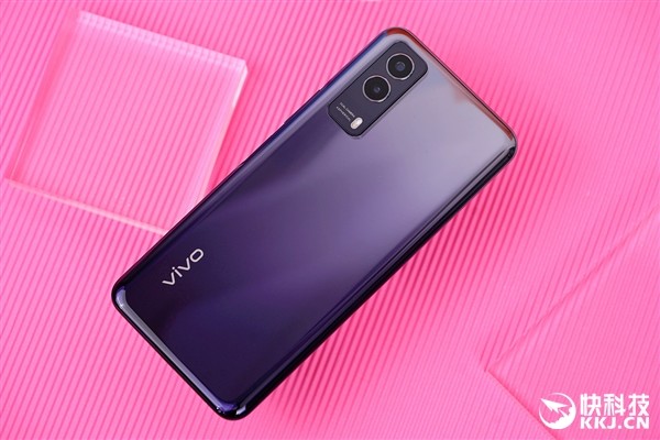 21天超长待机1799元vivoy53s开箱图赏