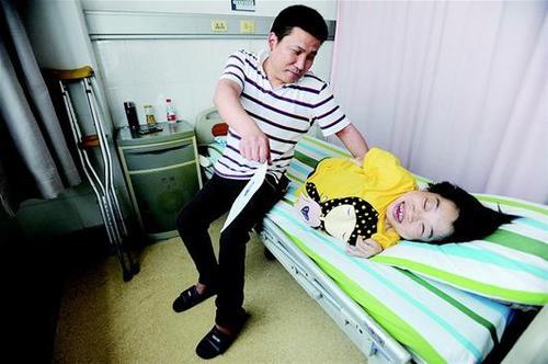 离婚一年后,胡陆又在一个残疾人交友平台上认识了现任丈夫段能凯,段能