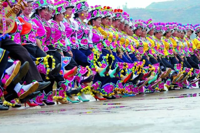 遇见非遗丨彝族左脚舞